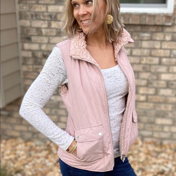 New Adventures Reversible Vest - Picture 7 of 8